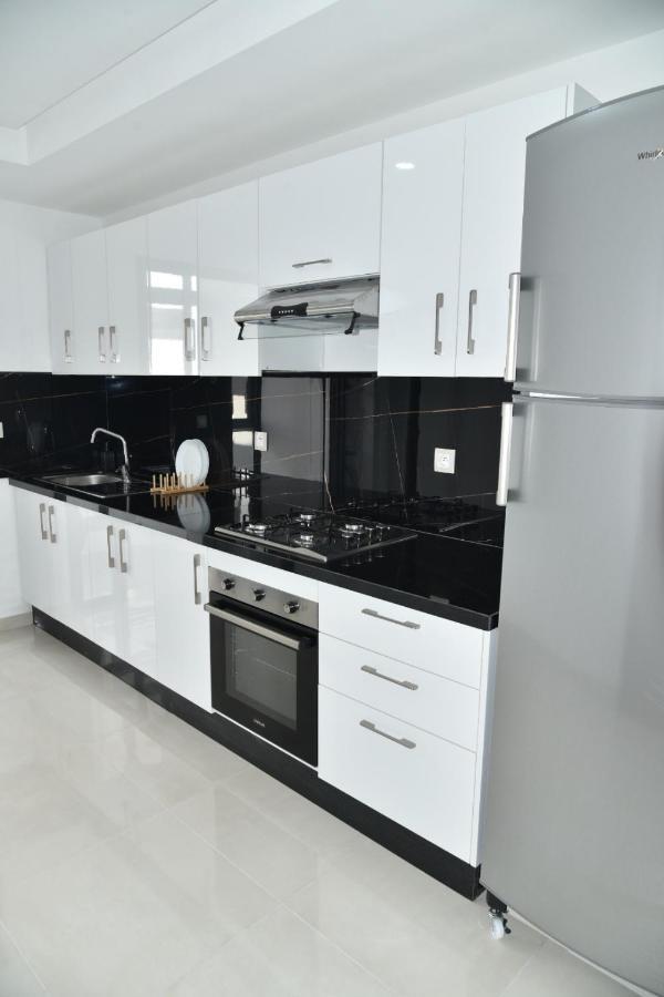 Lovely Apartment With Pool & Gym Кенитра Екстериор снимка